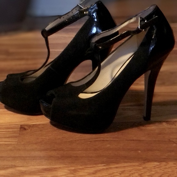 INC super high heeled T-strap pumps. - Picture 1 of 5